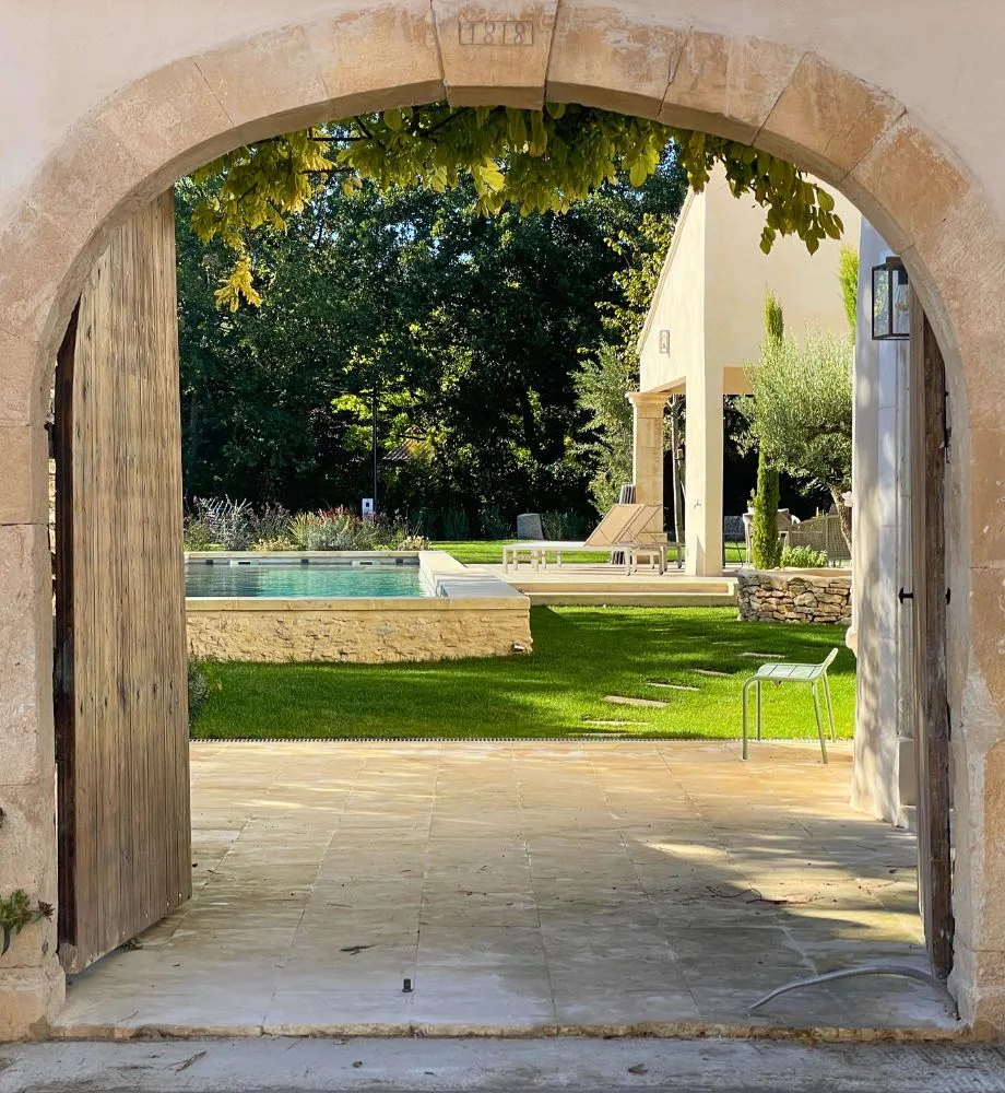 Maison de Vacances La Magnanerie 1818 au cœur du Luberon