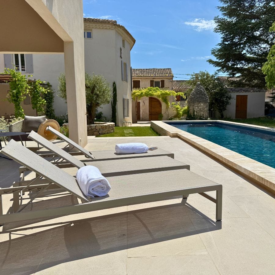 Villa de vacances 5 étoiles La Magnanerie 1818 près de Gordes