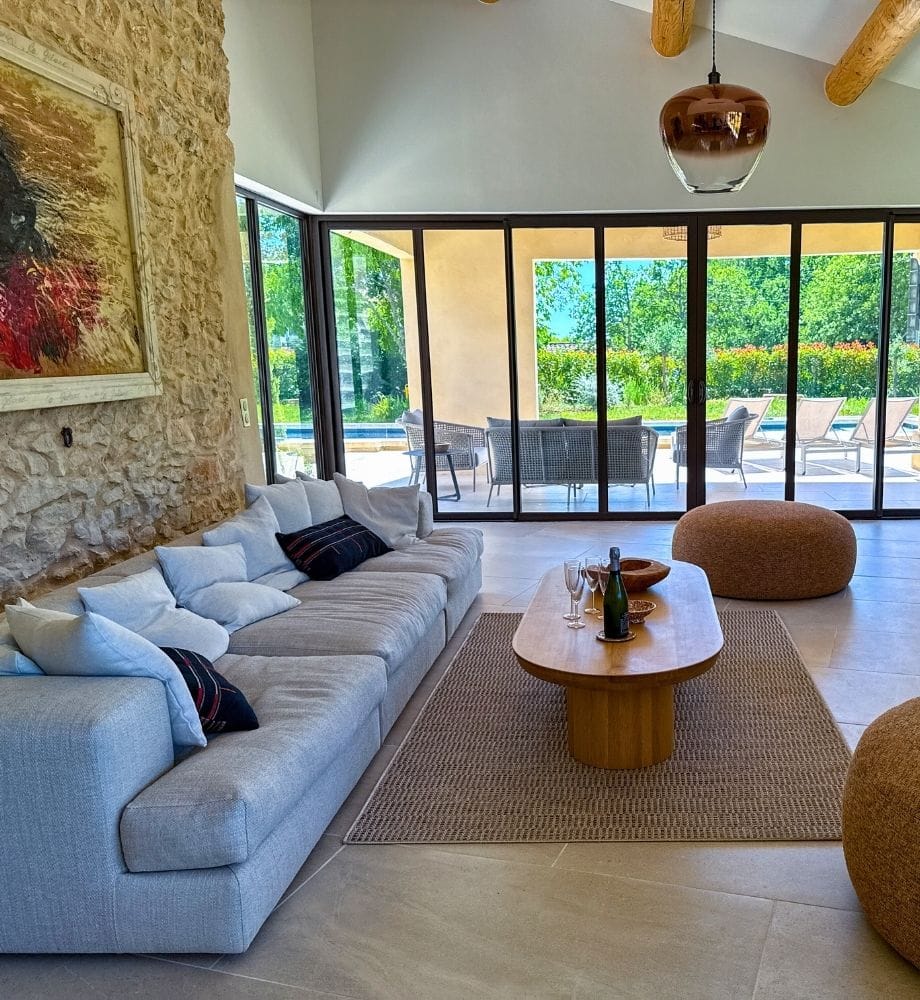 Location 5 étoiles avec jardin et piscine près de Gordes